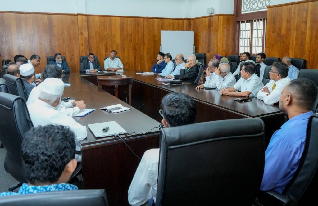 Discussion Between Muslim Civil Society Leaders and Government Representatives ljl